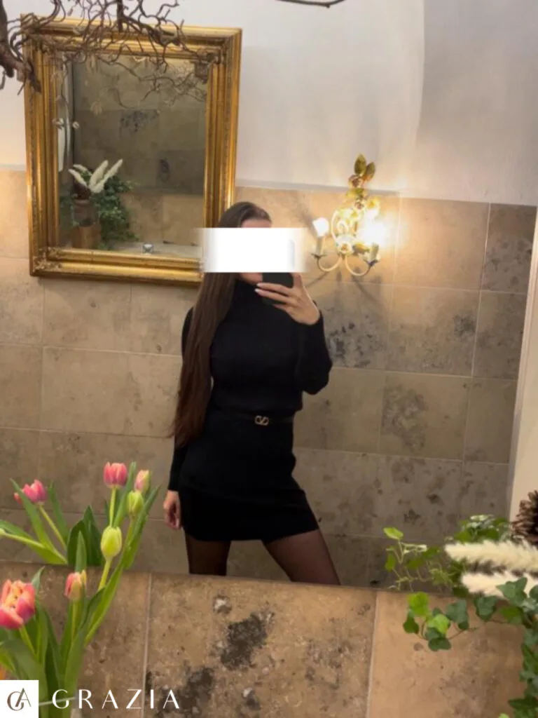 Elena - Foto 38