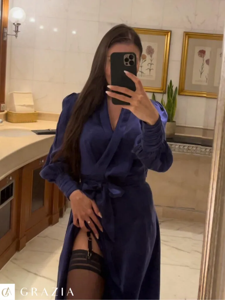 Elena - Foto 37