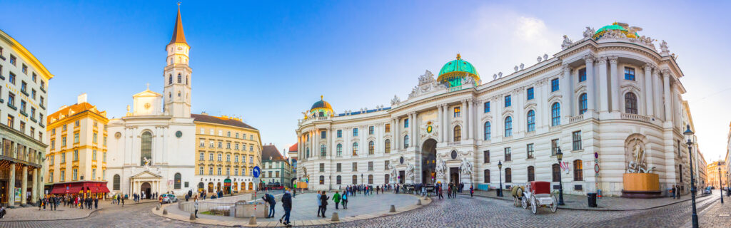 High Class Escort Vienna - Ihr Escort Wien Date entlang der Donau bis zum Schloss Schönbrunn Grazia Agency I International High Class Escort Service