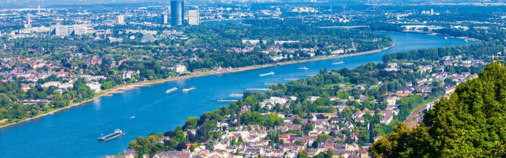 High Class Escort Dusseldorf & Bonn Cityguide - Traumdate in der Metropole Grazia Agency I International High Class Escort Service